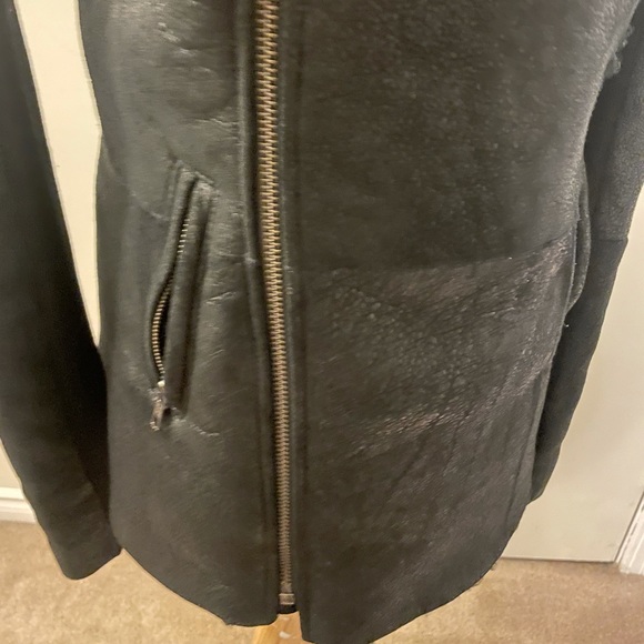 Gorgeous Veda shearling fur Jacket - Picture 13 of 16